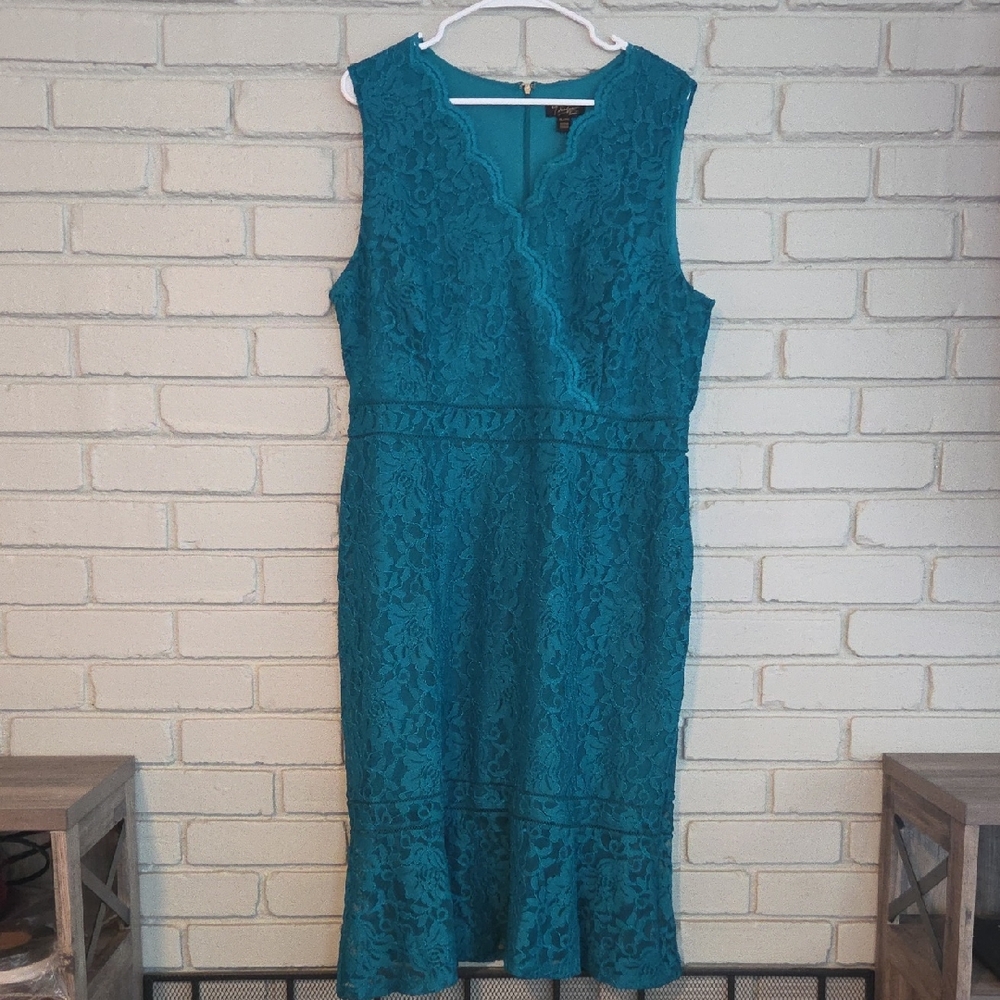 Thalia Sodi Teal Lace Midi Dress